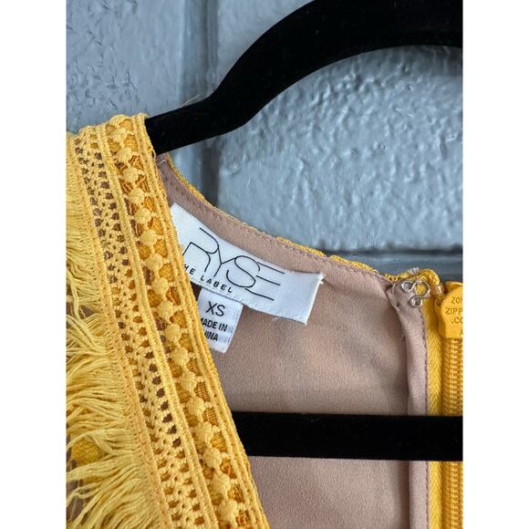 Women Ryse the Label Bohemian Michi Golden Yellow Lace Mini Sheath Dress size XS - Picture 4 of 4